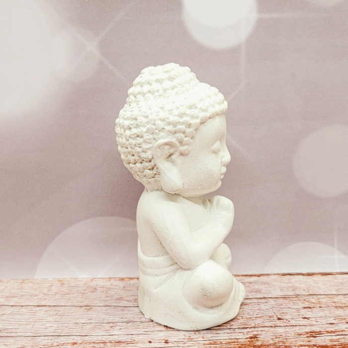 kleine Buddha Figur aus Beton