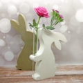 Weiteres Bild von Hase mit Vase aus Beton