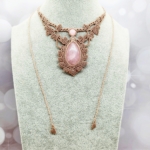 Rosenquarz Collier Floral